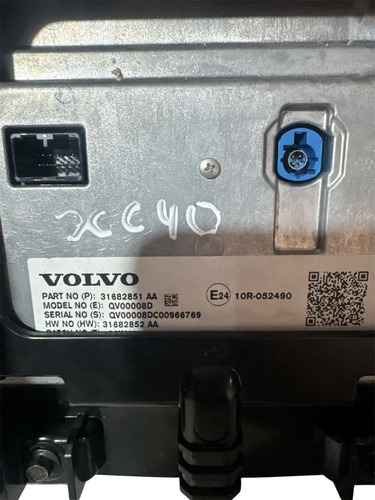 Tela Multimidia Moldura Volvo Xc40 10r 052490 Preto - Imagem 4