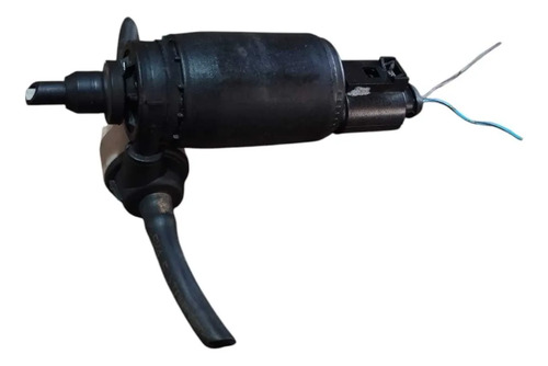 Bomba Esguicho Limpador Parabrisa Gm Onix 2016 94748988 - Imagem 2