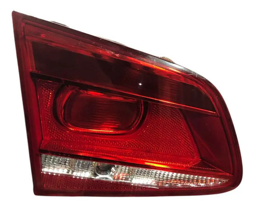 Lanterna Tampa Lado Esquerdo Passat 12-14 B7 Vermelho Esquerdo/motorista Vermelho