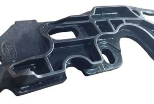 Guia Suporte Paralama Lado Esquerdo Discovery Sport 2022 Preto