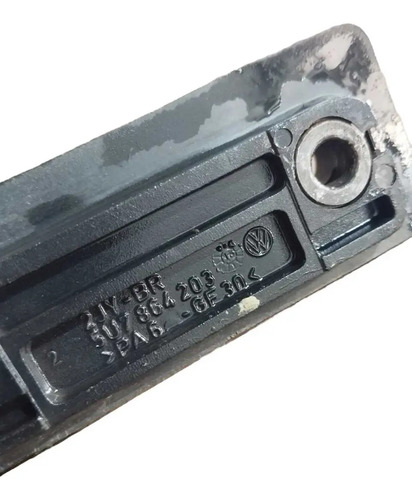 Par De Gancho Caçamba Saveiro -5u78642039b9- Original Vw Preto - Imagem 4
