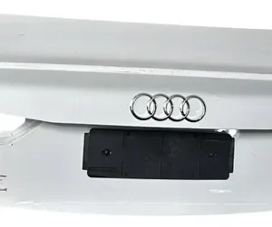 Tampa Traseira Porta Mala Audi A3 Tfsi  14/18 Original Branco