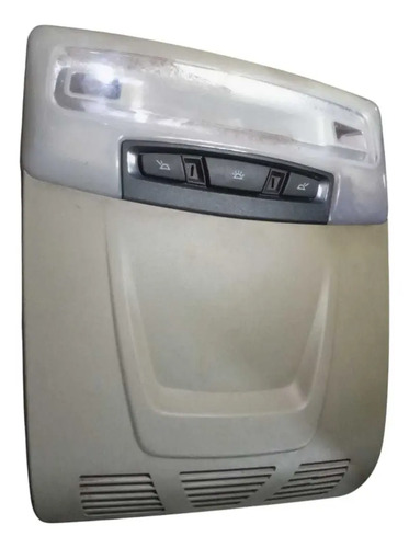 Luz Interna Teto Cortesia Bmw 320 I 2.0 2015 Com Detalhe
