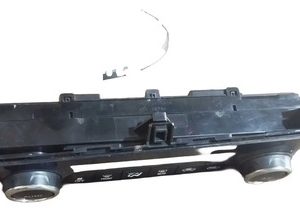 Comando Ar Condicionado Digital Hilux Sw4 2016 2017 A 2020