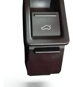 Botão Porta Mala Volkswagen 1y1959527a Jetta 2015 Preto