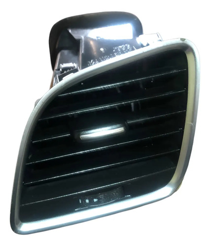 Difusor Ar Lateral Esquerdo C Led Audi Q3 2016 Oem