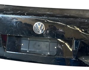 Tampa Porta Mala Volkswagen Bora 08/11 Original Preta