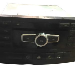 Radio Multimídia Mercedes A200 2015 A2469000516 Preto