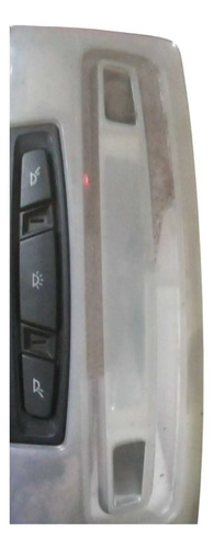 Luz Interna Teto Cortesia Bmw 320 I 2.0 2015 Com Detalhe - Imagem 3