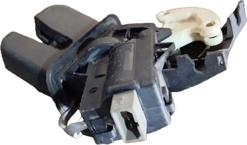 Fechadura Tampa Traseira Jetta 07 A 11 4f5827505d