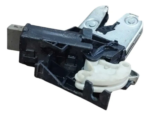 Fechadura Tampa Traseiro Jetta Passat Fusca 2011-2014 Origin - Imagem 3