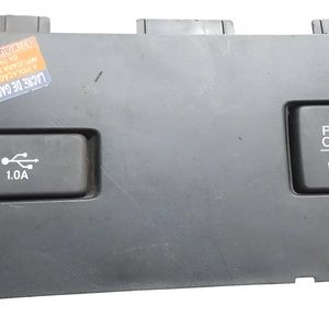 Tomada 12v Do Console Honda Civic 2018 G10 Bfa104000 3877