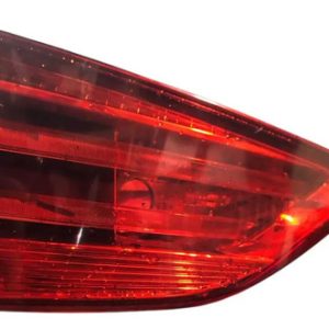 Lanterna Tampa Traseira Esquerda Bmw X1 6cc 2011 Esquerdo/motorista Vermelho