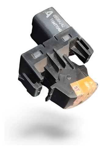 Botão Vidro Elétrico Traseiro Direito Outlander 2014 8608a24