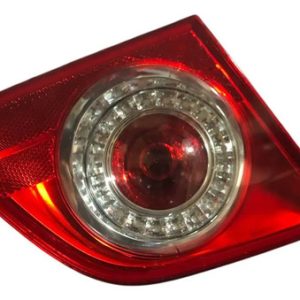 Lanterna Tampa Traseira Esquerda Passat 2008/2010 27567003 Esquerdo/motorista Vermelho